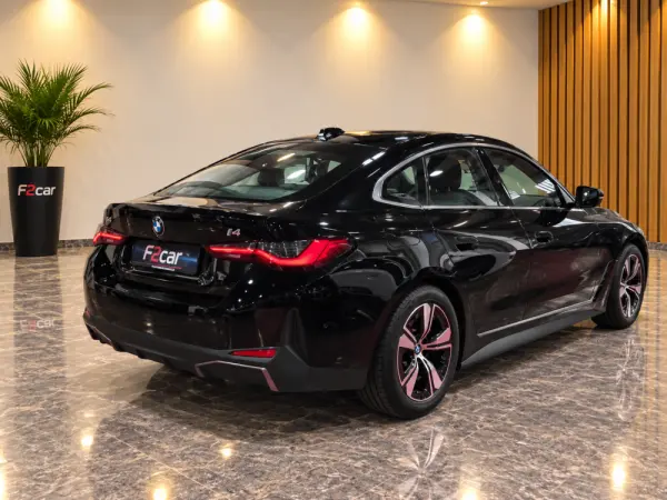 BMW i4 eDrive35 Gran Coupe 4