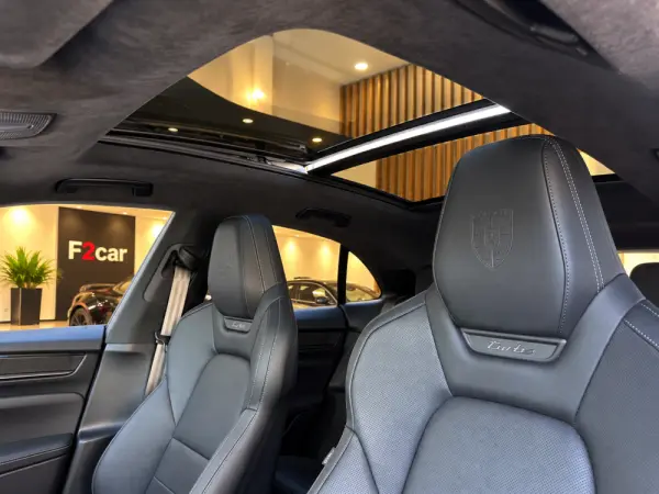 Porsche Macan Electric Turbo 11