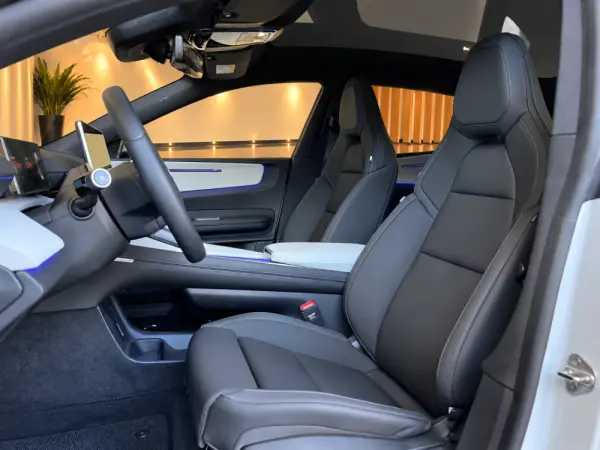 Polestar 4 coupé Long Range 100 kWh Single Motor Plus 8