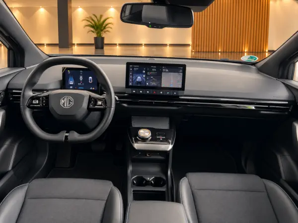 MG MG4 64 kWh Luxury 6