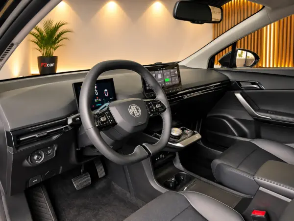 MG MG4 64 kWh Luxury 7