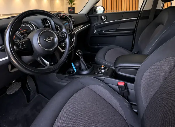MINI Countryman Cooper SE All4 Aut. 5
