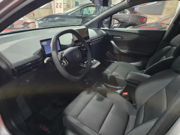 MG MG4 51 kWh Standard 7