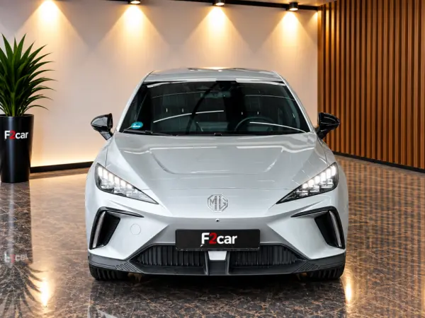 MG MG4 64 kWh Luxury 2