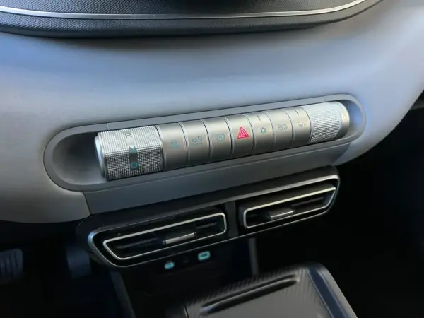 BYD Dolphin Surf 43.2 kWh Comfort 10