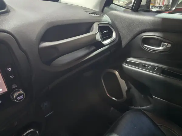 Jeep Renegade 1.6 MJD Limited 10
