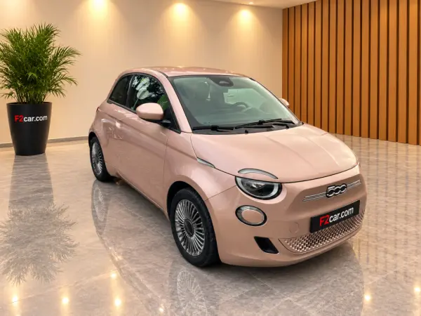 Fiat 500e 3