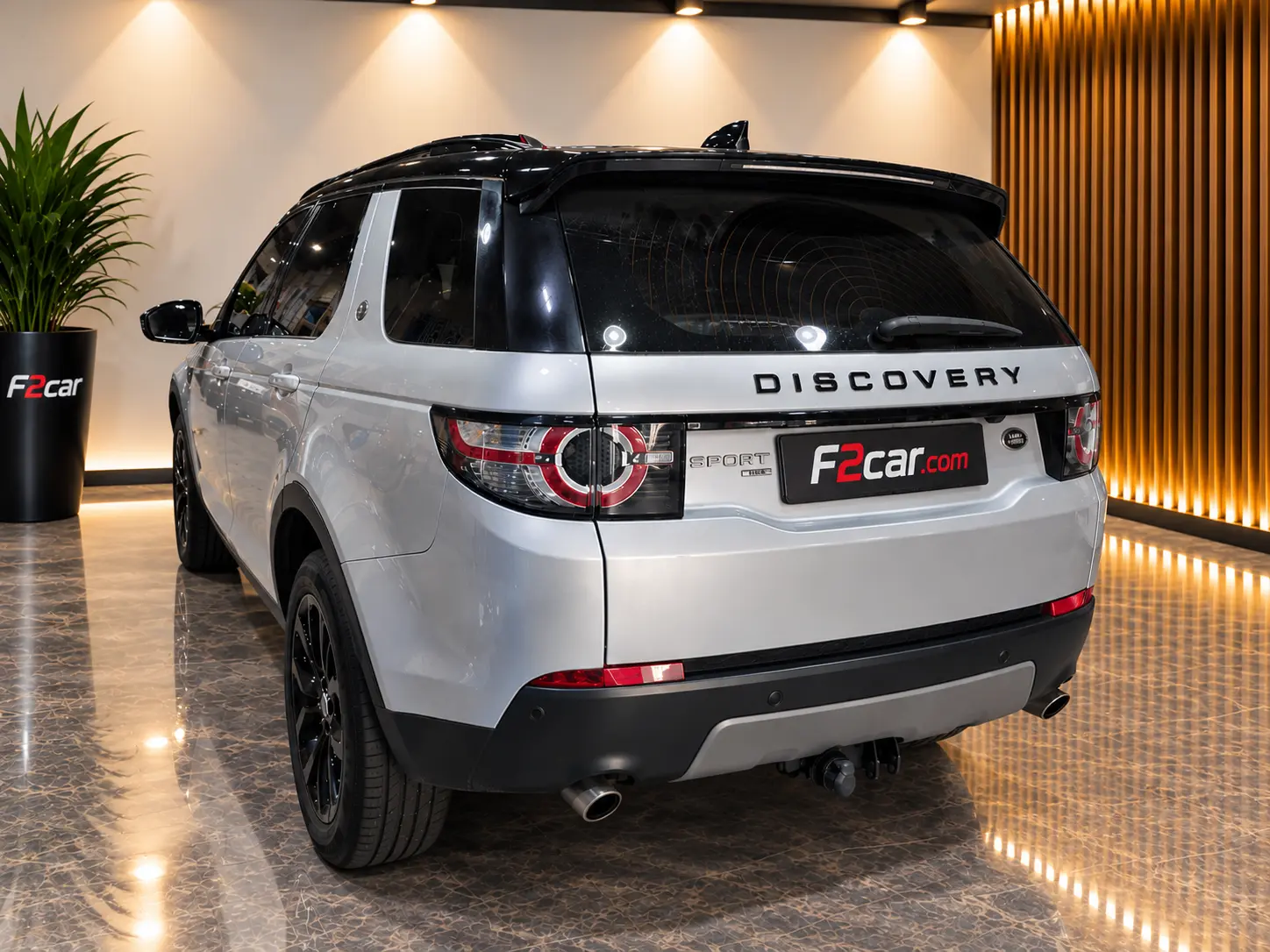 Land Rover Discovery Sport 2.0 D AWD R-Dynamic HSE 3