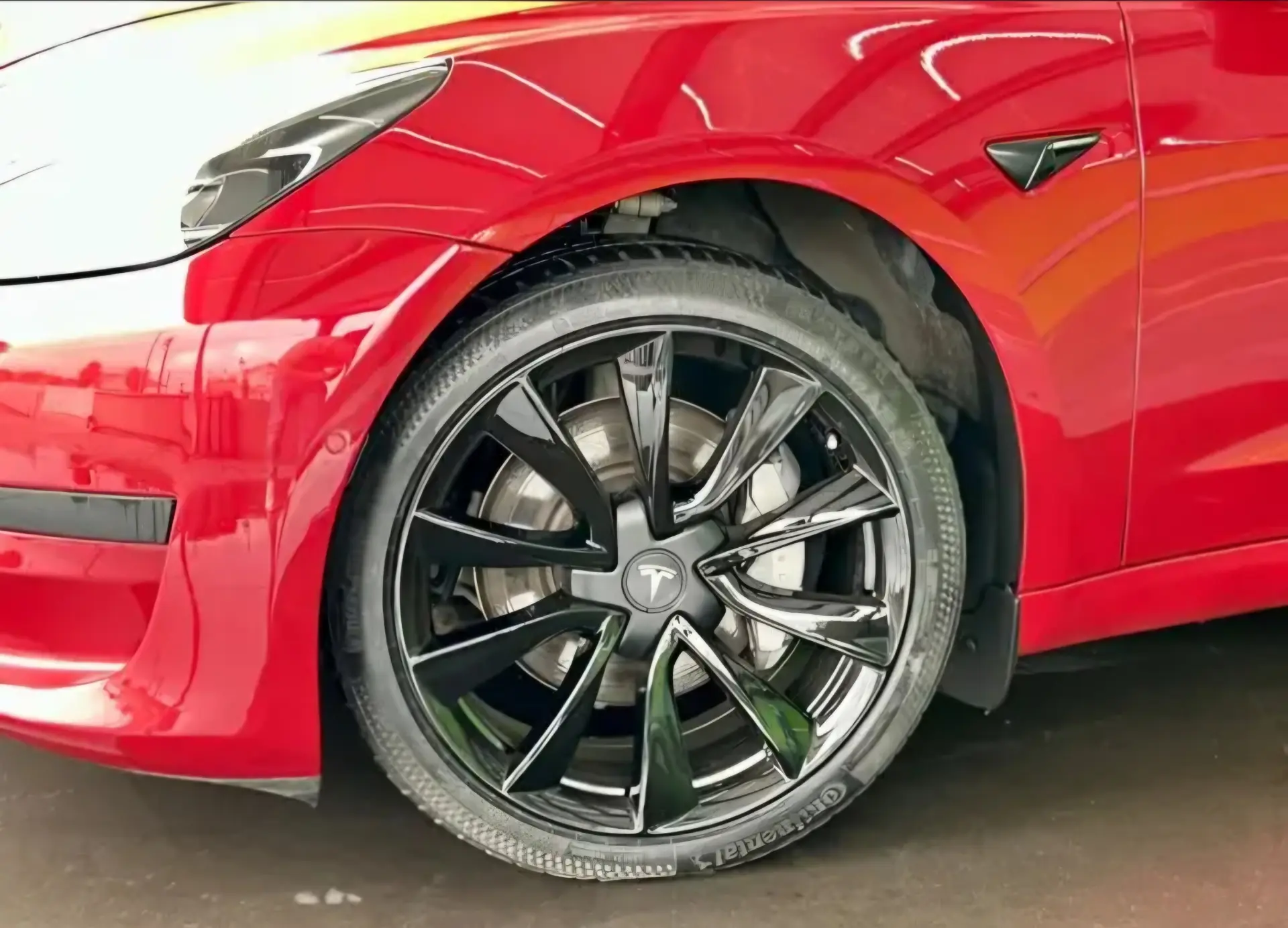 Tesla Model 3 Standard RWD 14