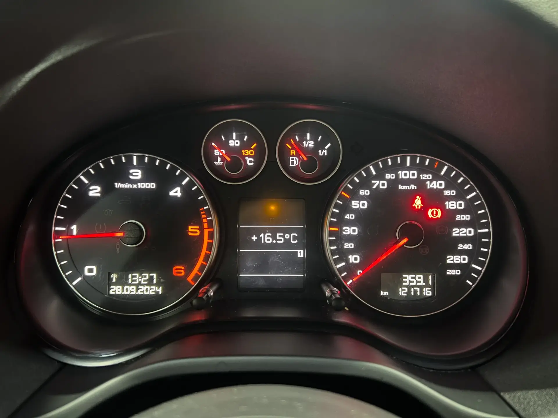 Audi A3 Cabrio 2.0 TDi S-line 21