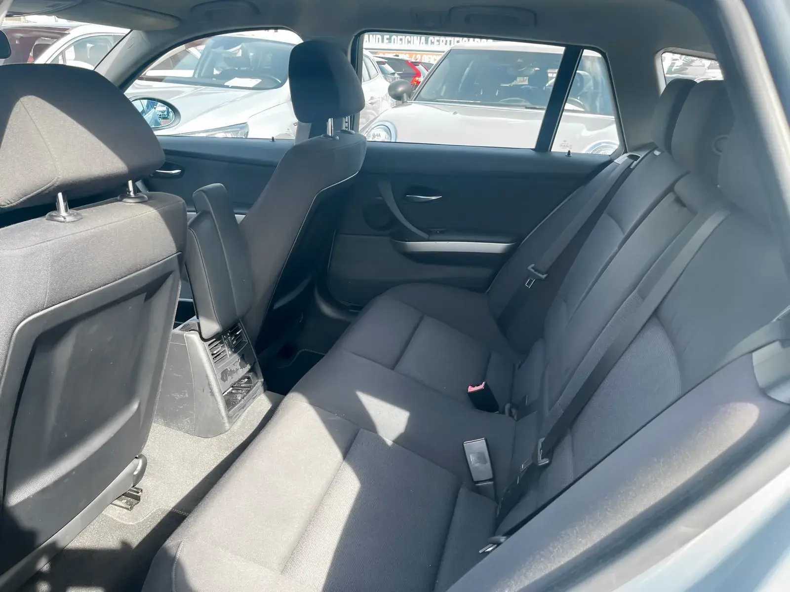 BMW 320 i Touring Selo Antigo 9