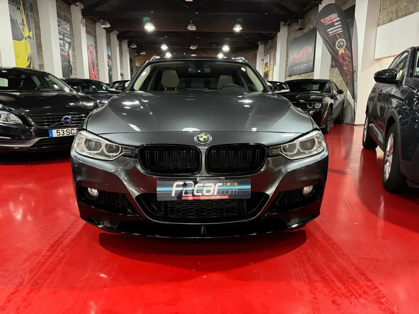 BMW 330 d xDrive Pack Desportivo M Auto 2