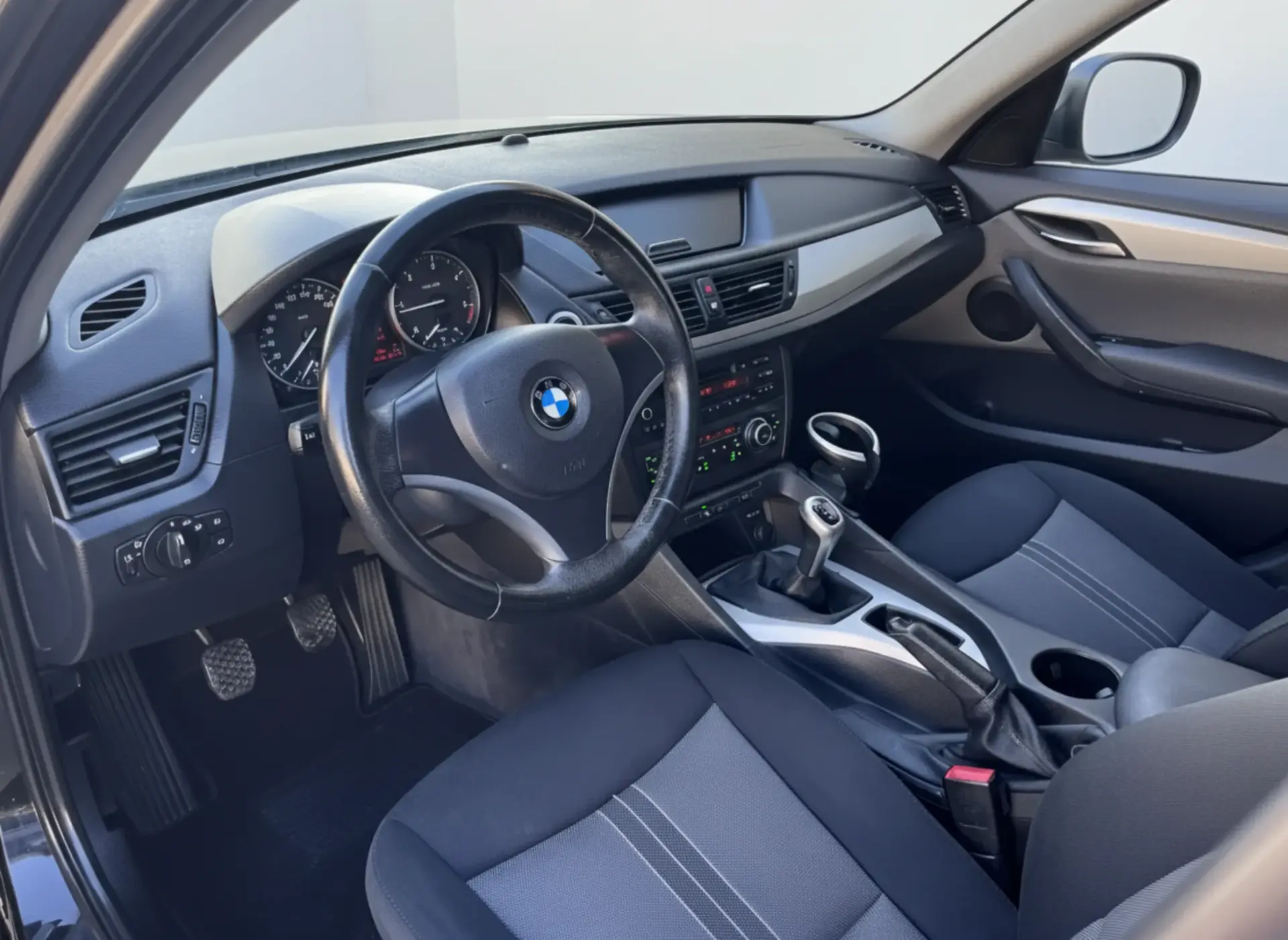 BMW X1 18 d sDrive Line Sport 5