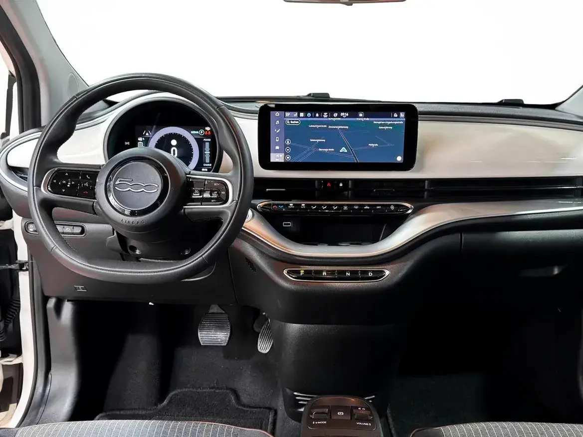 Fiat 500e 500e ICON 43KW 9