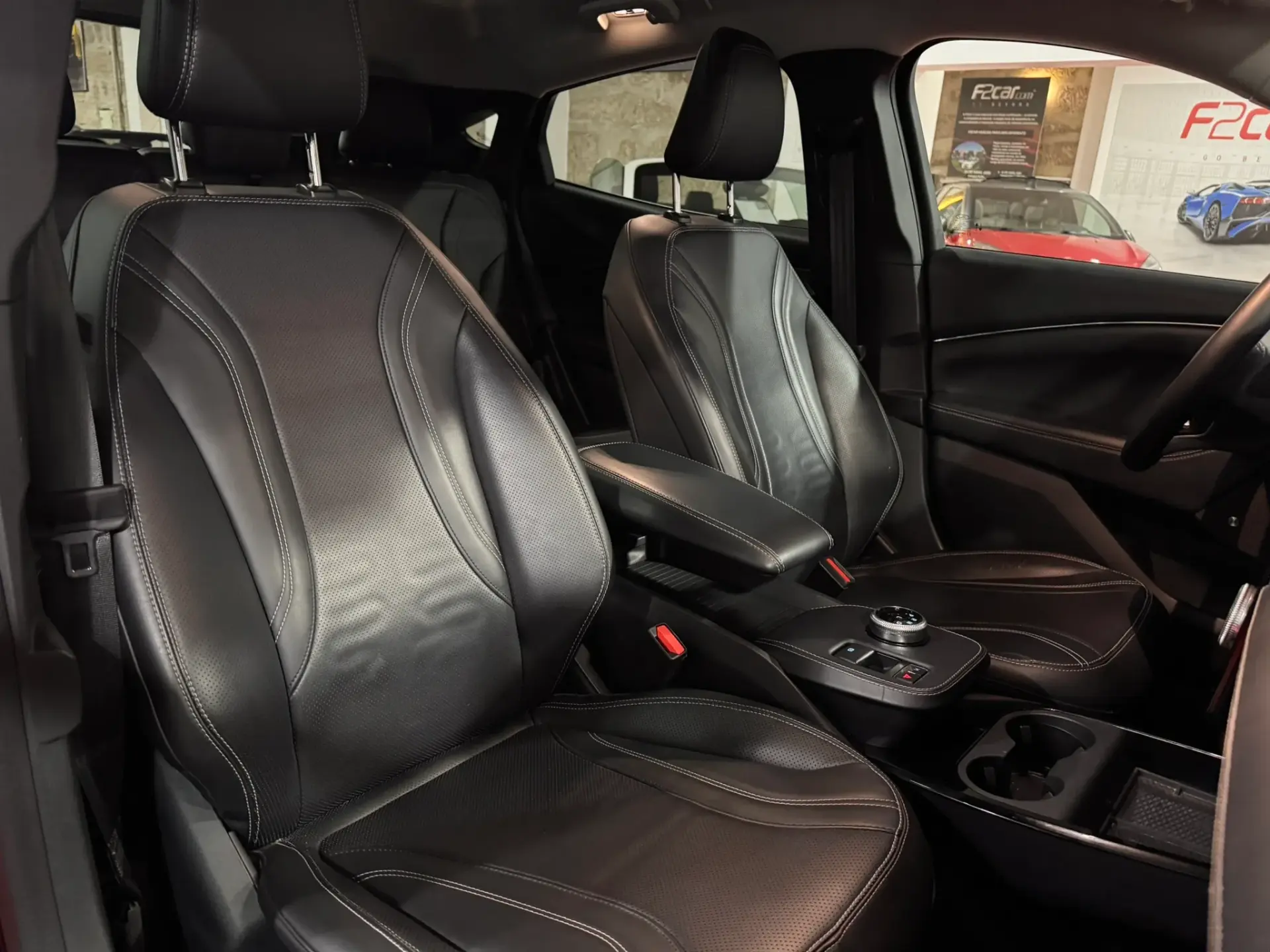 Ford Mustang Mach-E Alargada 13