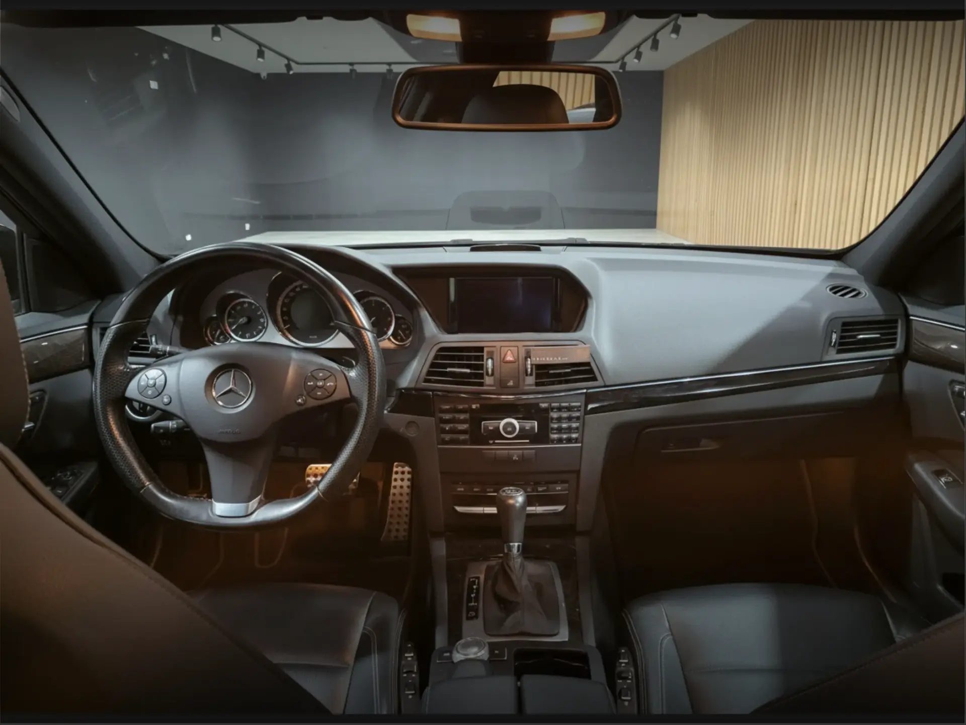 Mercedes-Benz E 350 CDi Avantgarde 4-Matic BlueEfficiency 7