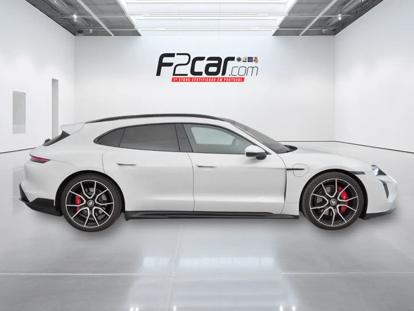 Porsche Taycan Cross Turismo 4S 5