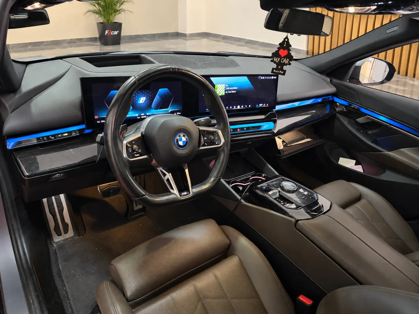 BMW i5 eDrive40 Pack Desportivo M Pro 9