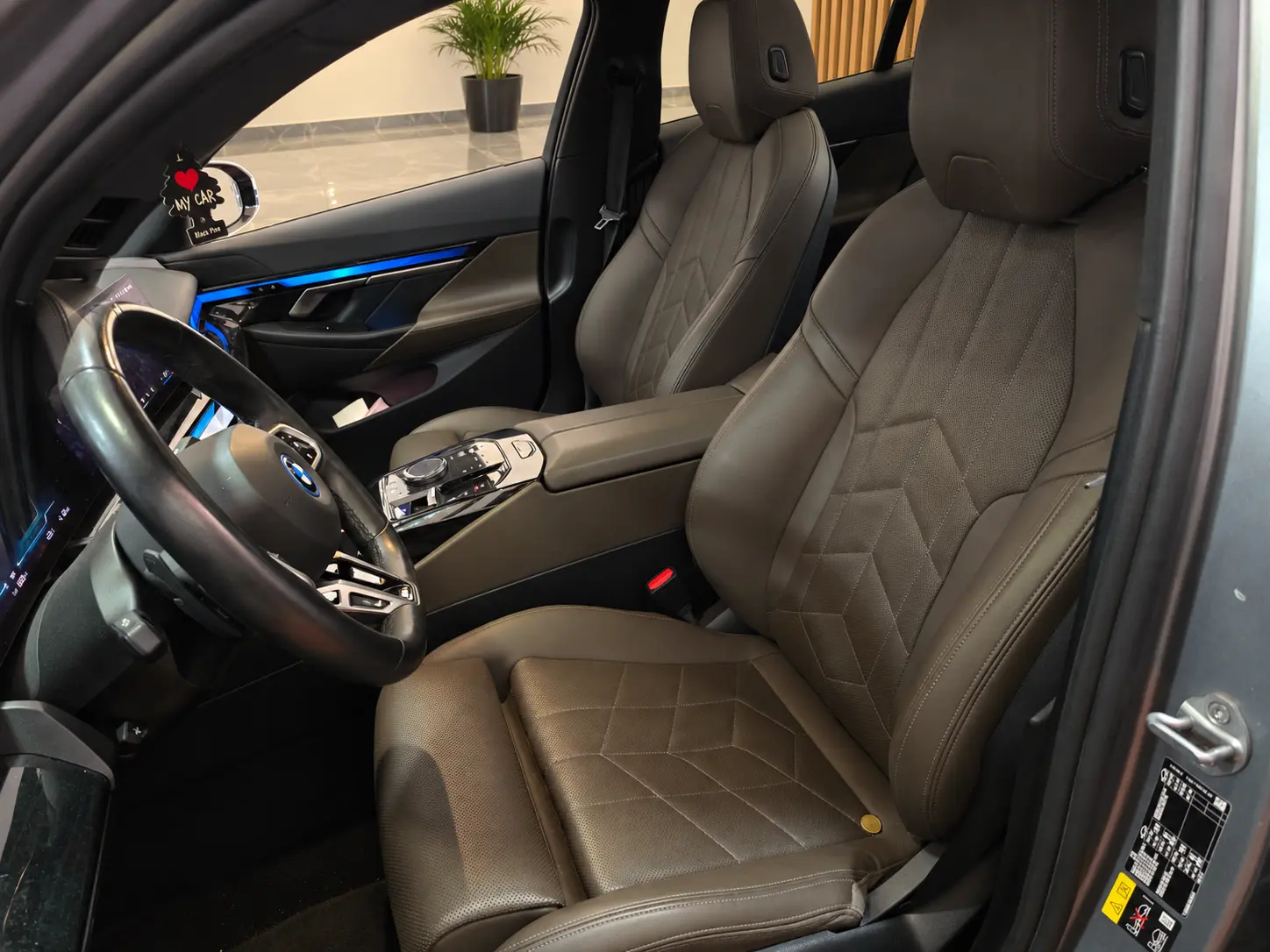BMW i5 eDrive40 Pack Desportivo M Pro 10
