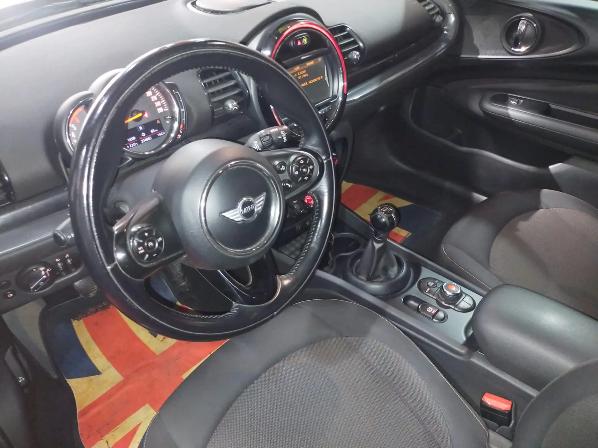 MINI Clubman One D 8