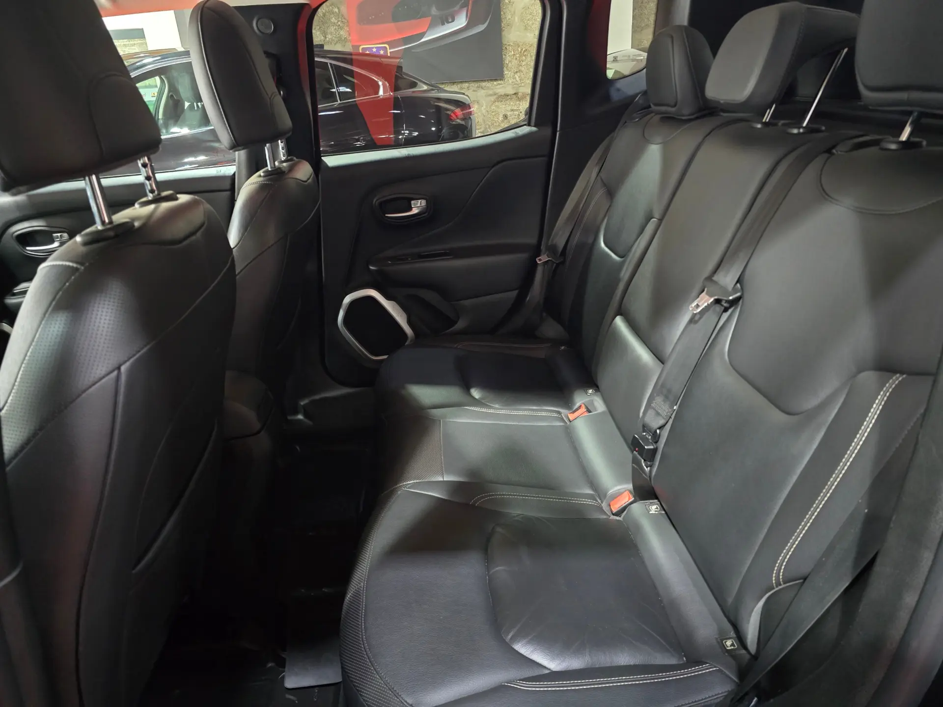 Jeep Renegade 1.6 MJD Limited 13