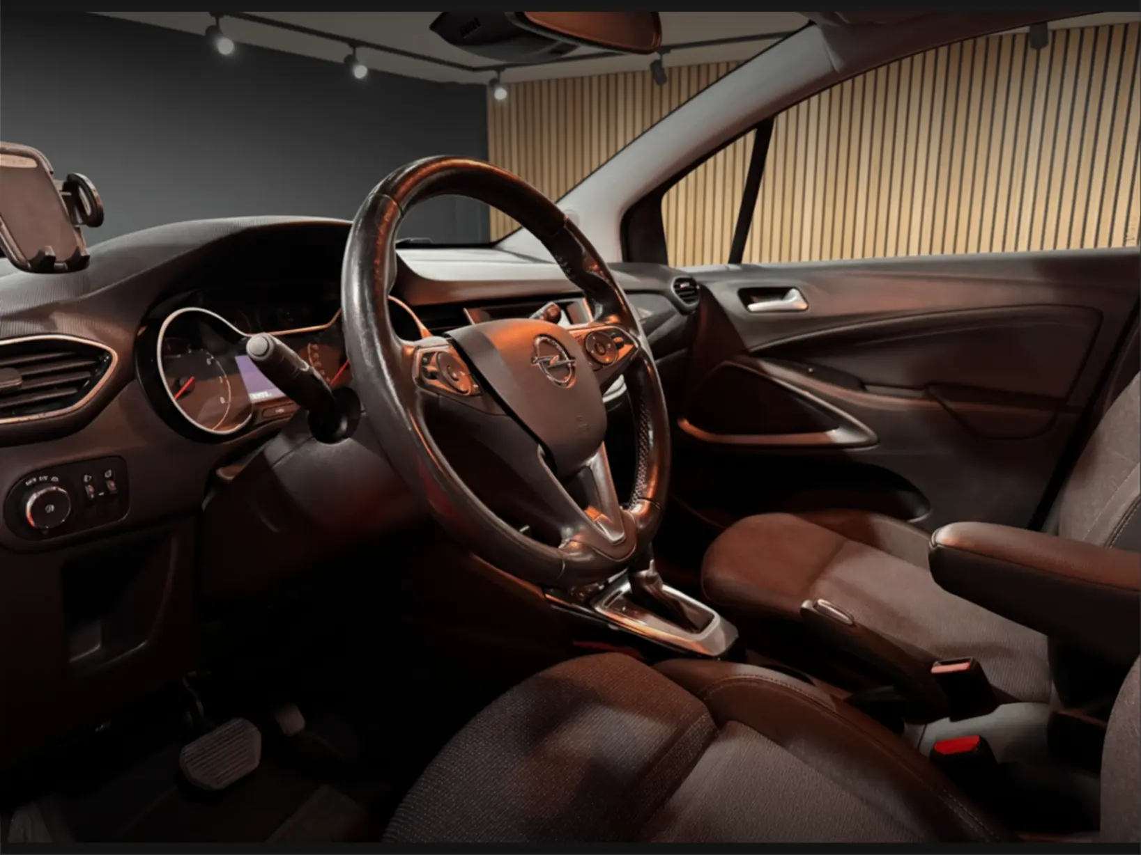 Opel Crossland X 1.2 T Innovation Aut. 7