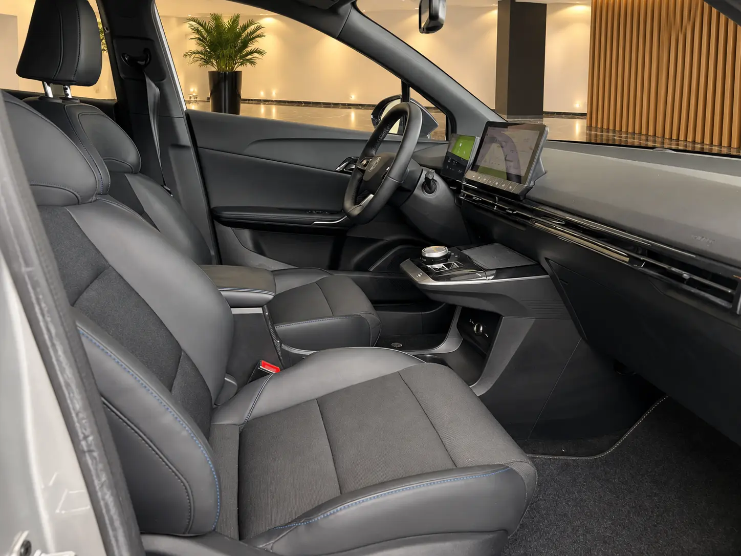 MG MG4 64 kWh Luxury 8