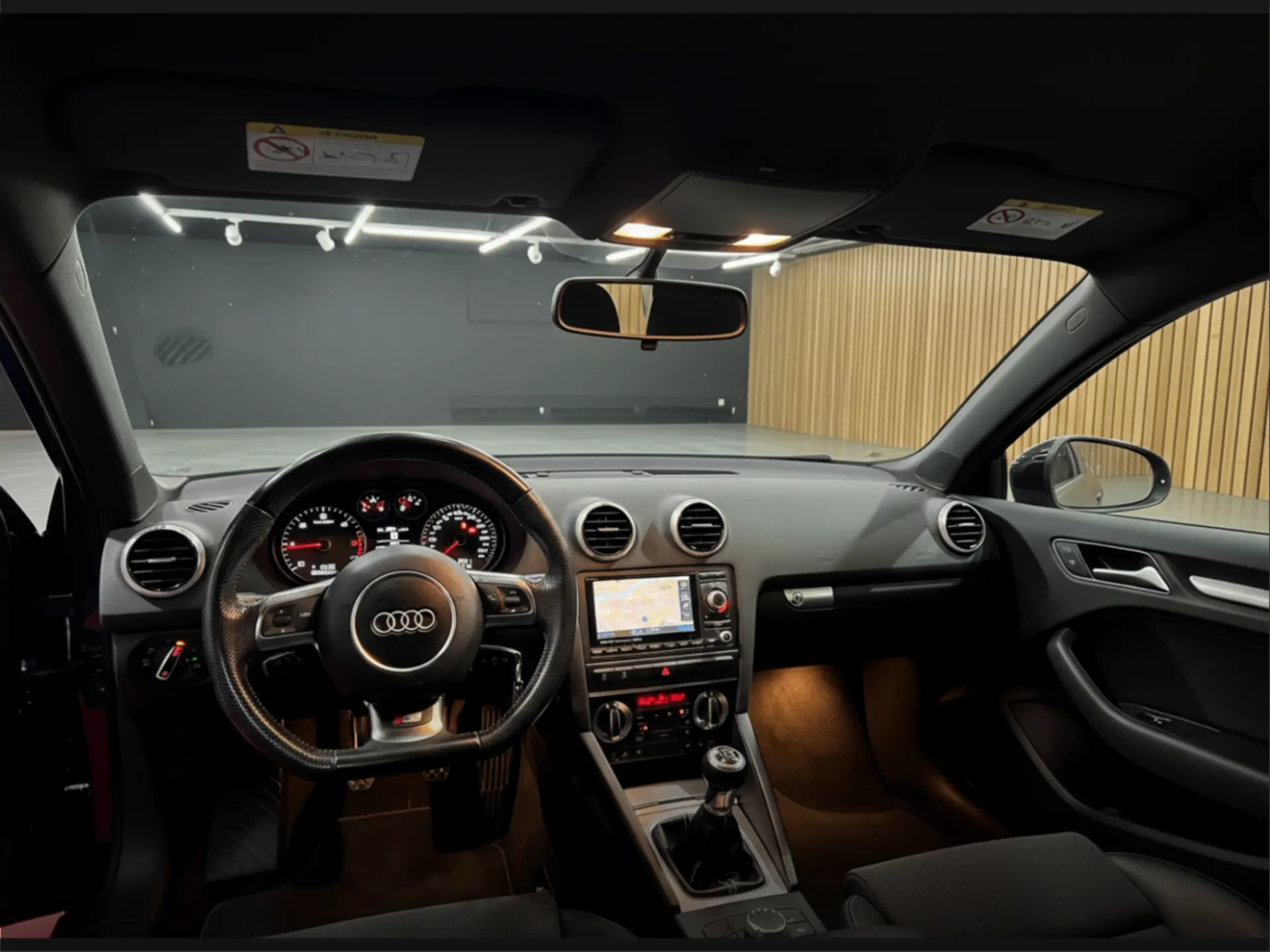 Audi A3 Cabrio 2.0 TDi S-line 12