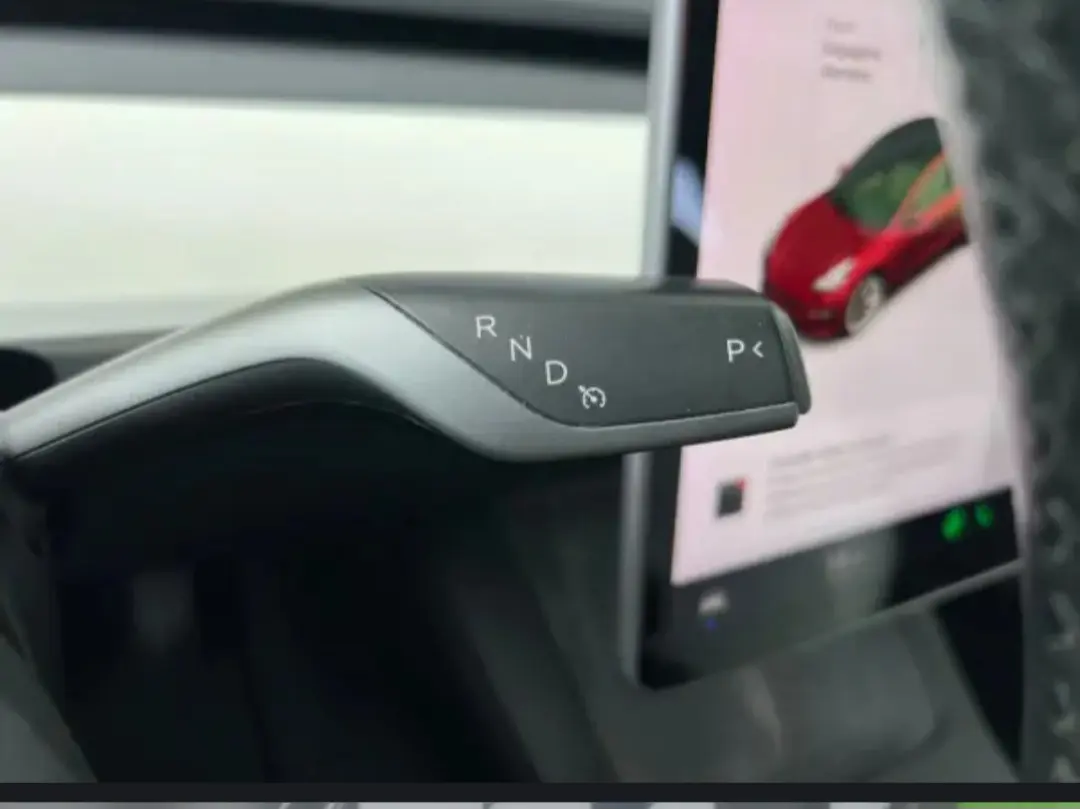 Tesla Model 3 Standard RWD 11