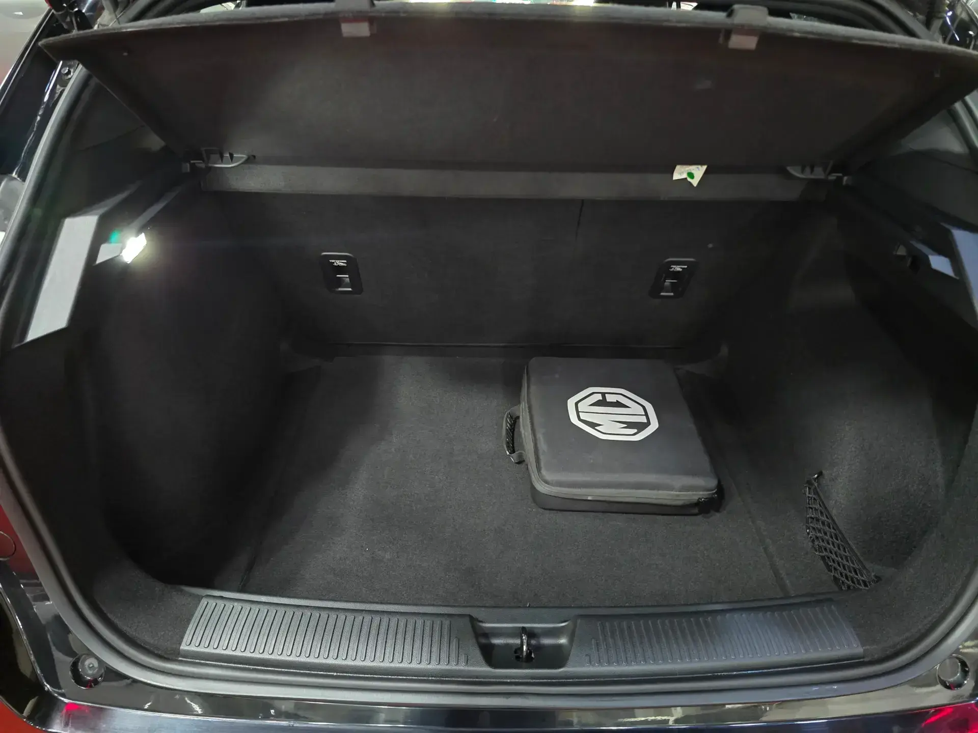 MG MG4 51 kWh Standard 13