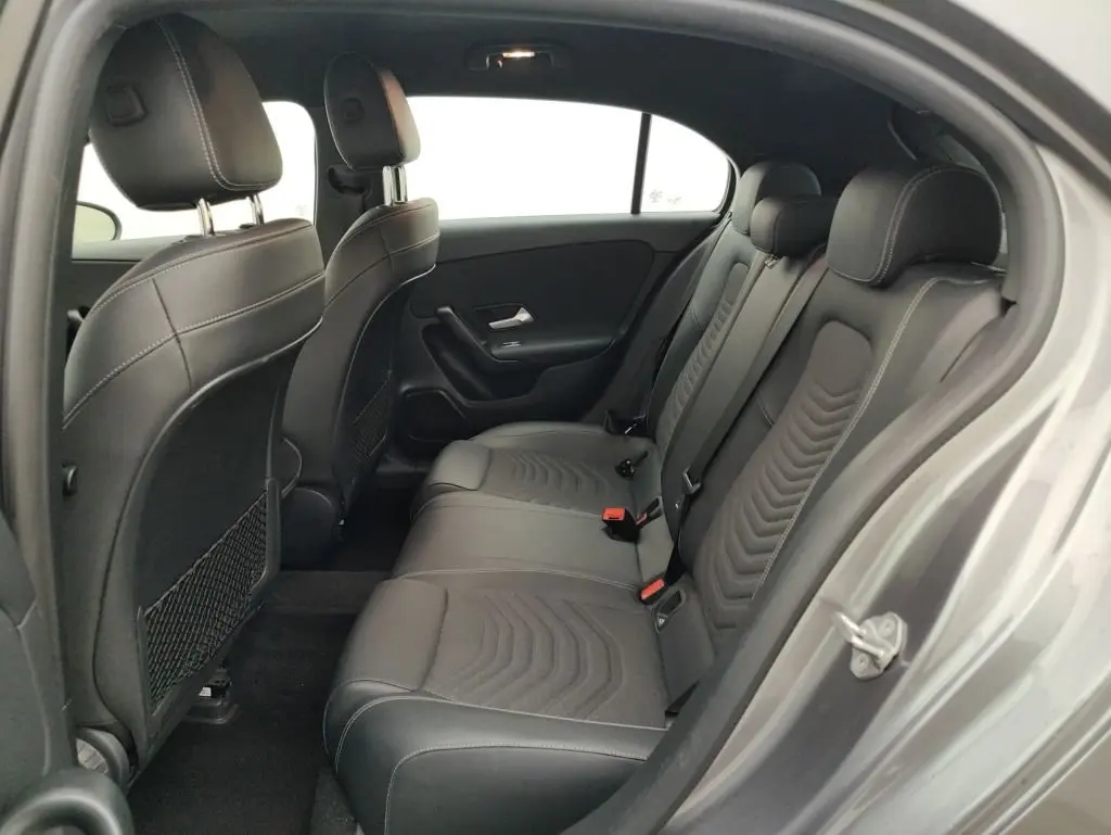 Mercedes-Benz A 180 d Business Solutions Aut. 5