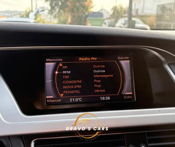 Audi A4 Avant 2.0 TDI DPF multitronic S line Sport Pack 10