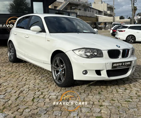 BMW 118 d Pack M 7