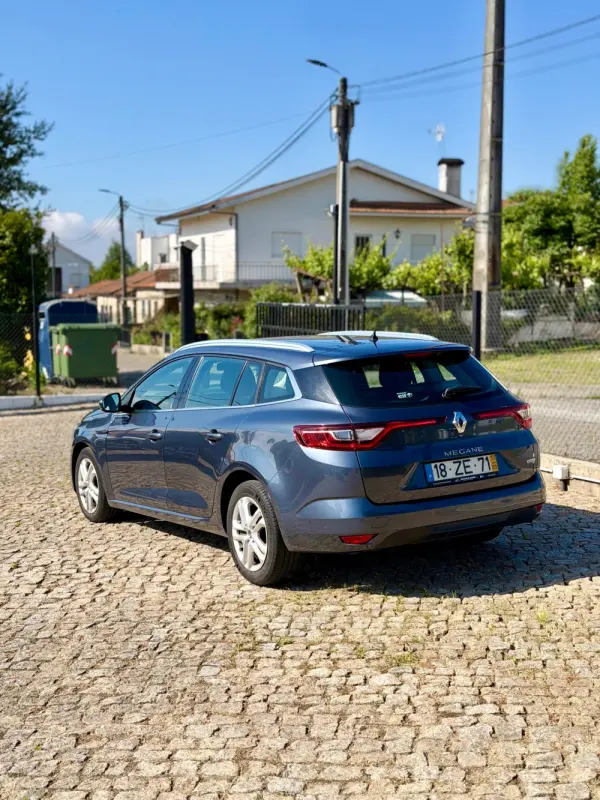 Renault Mégane Break Dynamique S 5