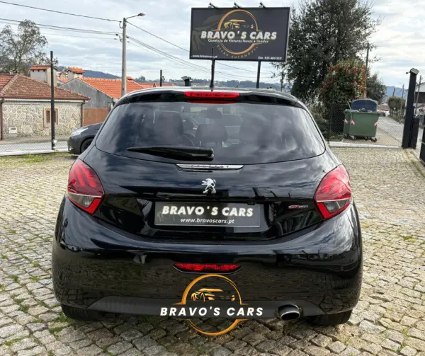 Peugeot 208 1.2 PureTech GT Line 5