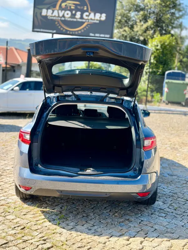 Renault Mégane Break Dynamique S 6