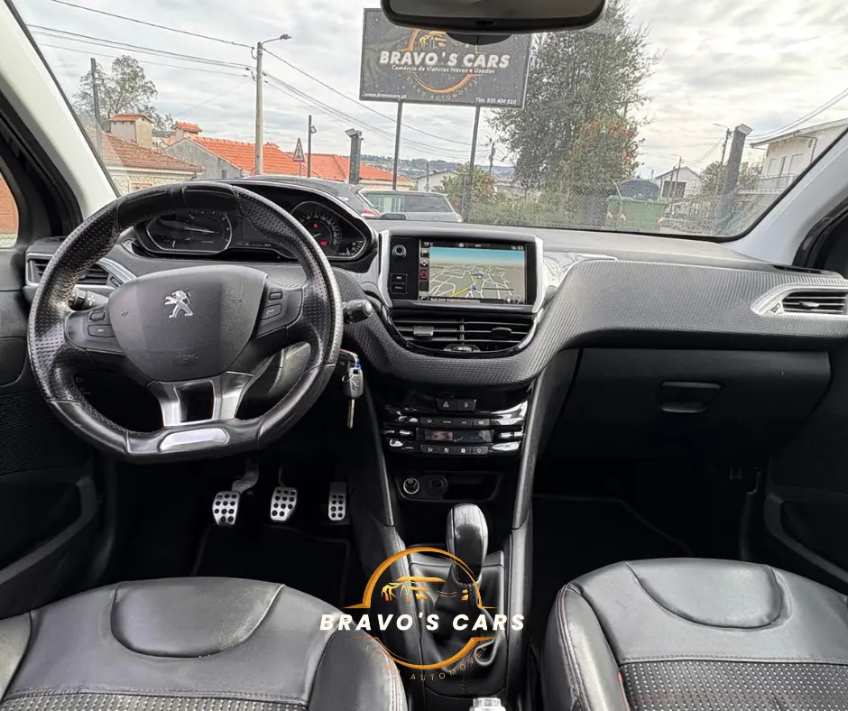 Peugeot 208 1.2 PureTech GT Line 15