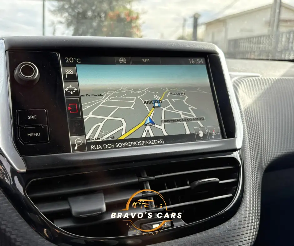 Peugeot 208 1.2 PureTech GT Line 10