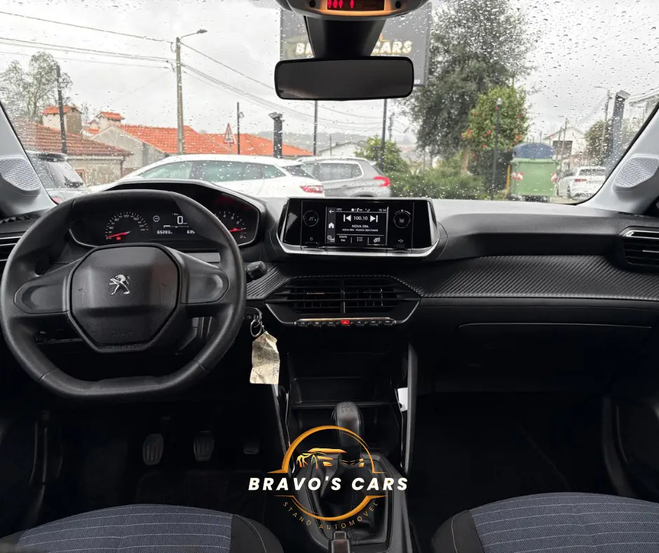 Peugeot 208 1.2 PureTech Like 14