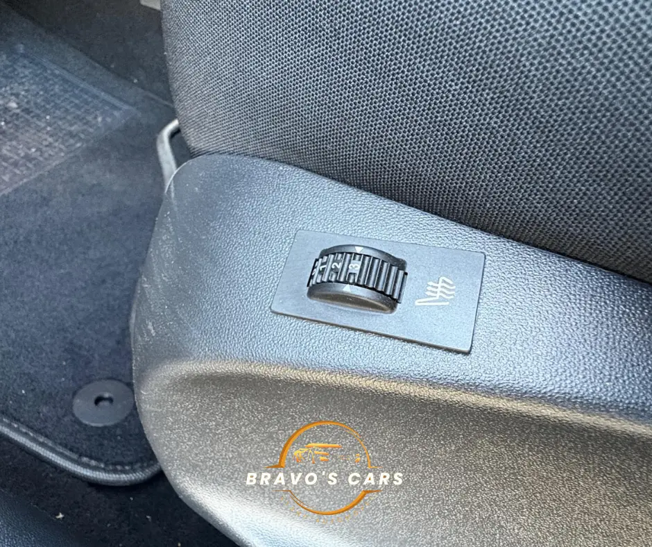 Peugeot 2008 1.2 PureTech Allure Pack 11