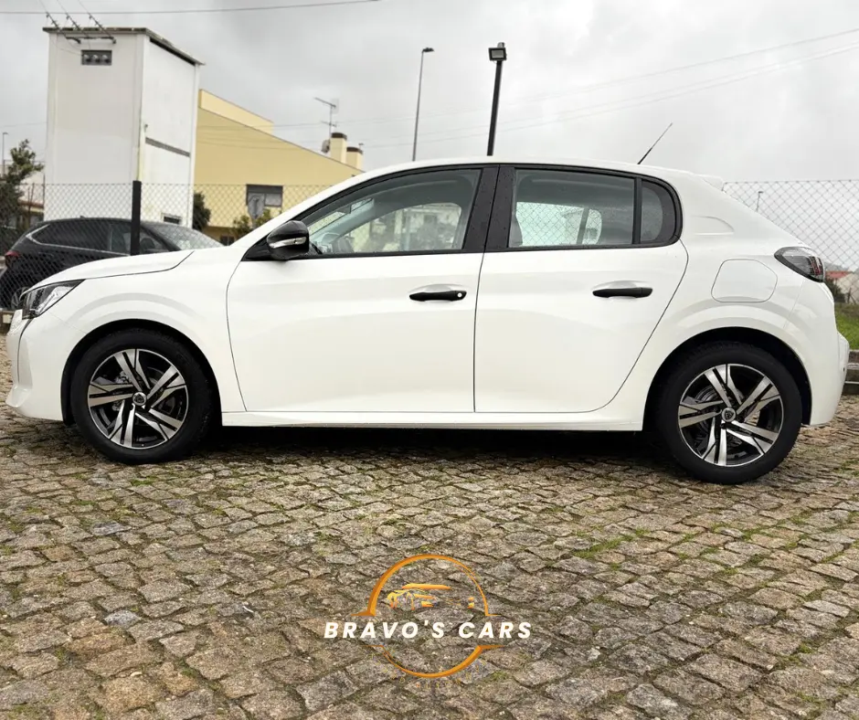 Peugeot 208 1.2 PureTech Like 6