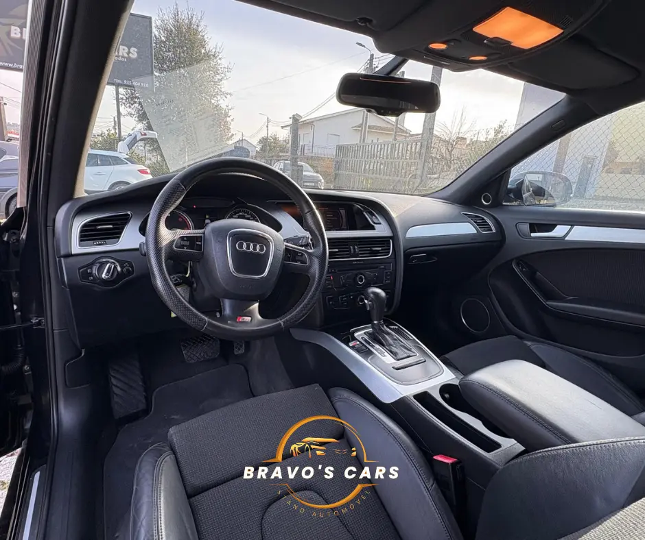 Audi A4 Avant 2.0 TDI DPF multitronic S line Sport Pack 18