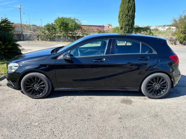 Mercedes-Benz A 180 d Fleet Pack Urban 7