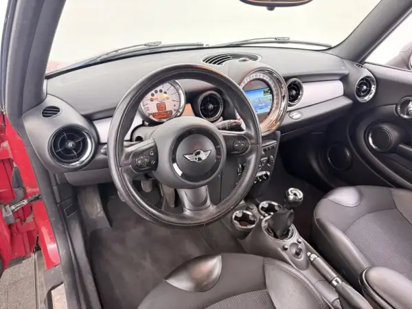 MINI Clubman Cooper 8
