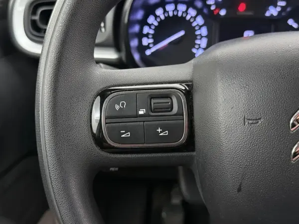 Citroen C3 1.2 PureTech Feel 9
