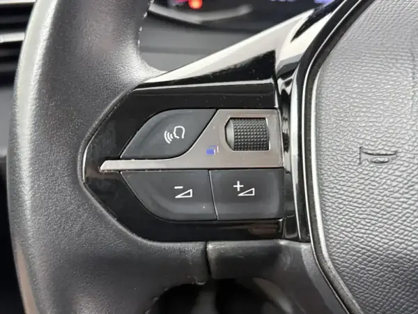 Peugeot 208 1.2 PureTech Active Pack 7