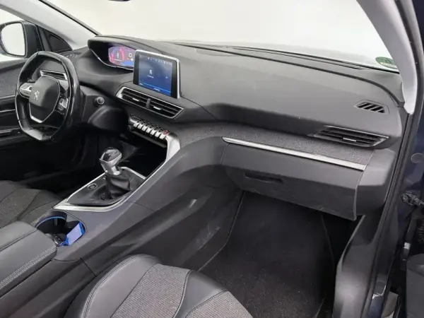 Peugeot 5008 1.2 PureTech Allure 18