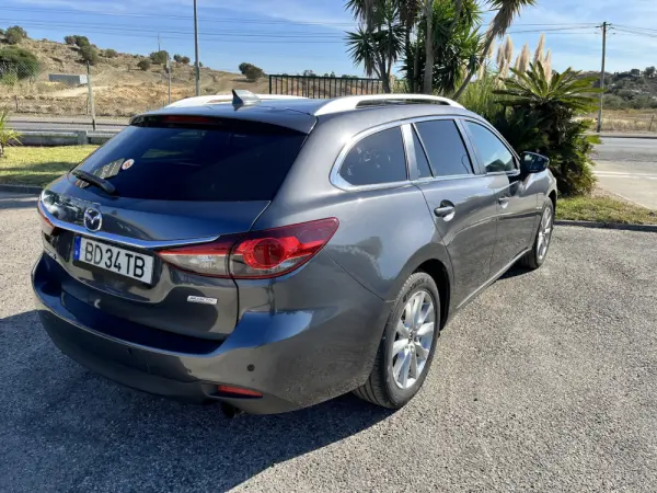 Mazda 6 2.2 SKY-D Excellence Navi 6