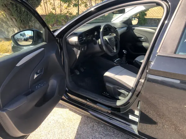 Opel Corsa 1.2 T Business Edition 17