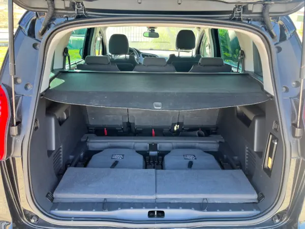 Peugeot 5008 1.6 E-HDi 7L SE Style 2-Tronic 10